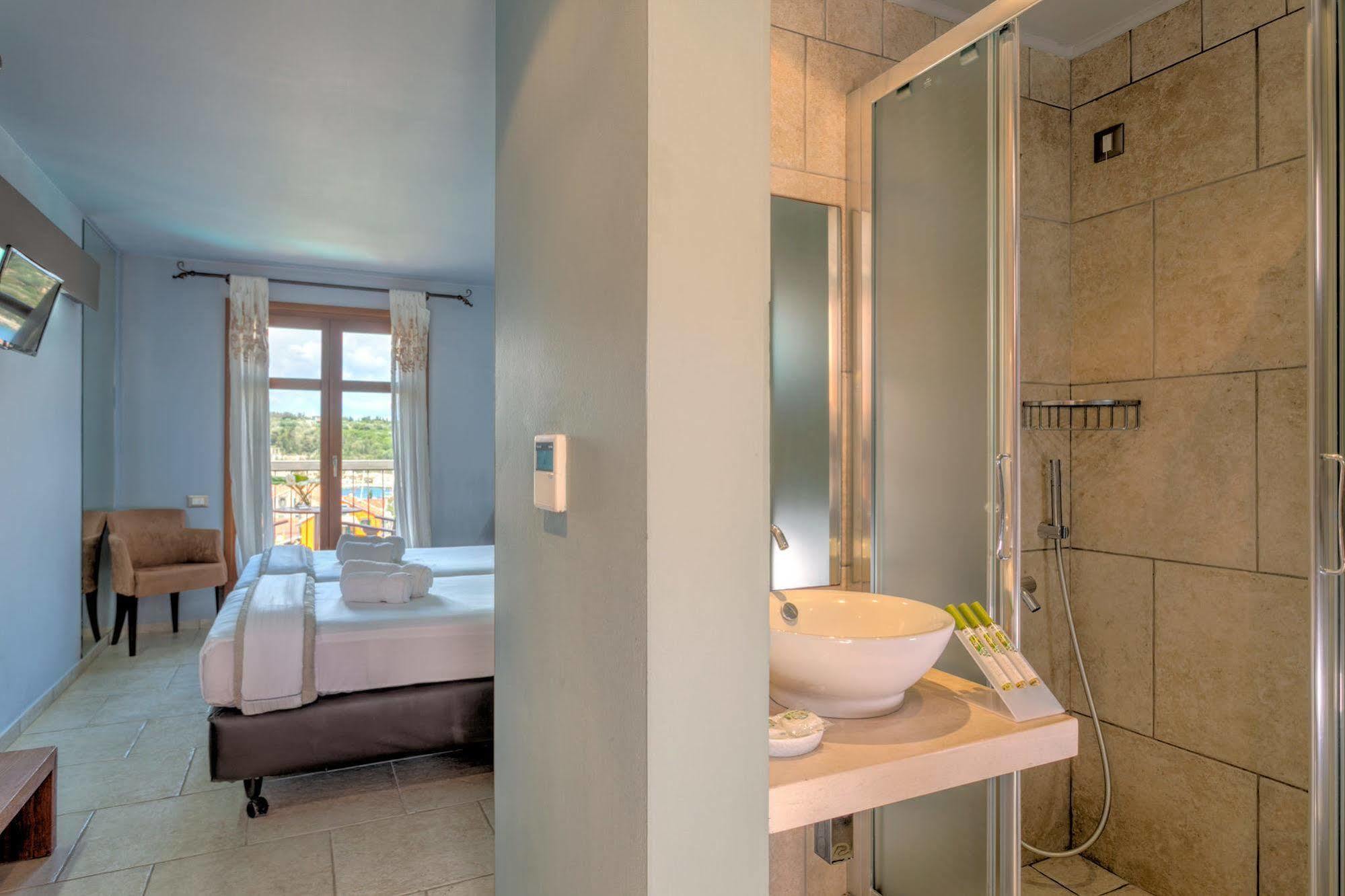 Fiscardo Bay Hotel Φισκάρδο Εξωτερικό φωτογραφία