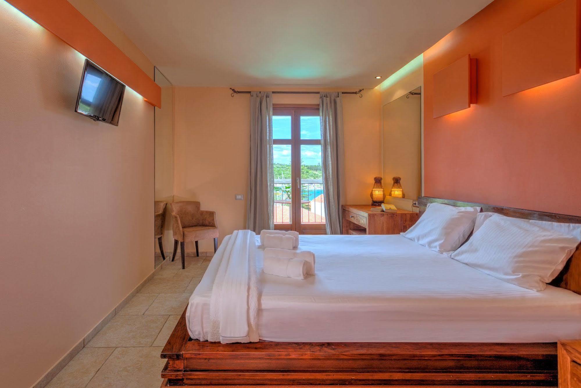Fiscardo Bay Hotel Φισκάρδο Εξωτερικό φωτογραφία